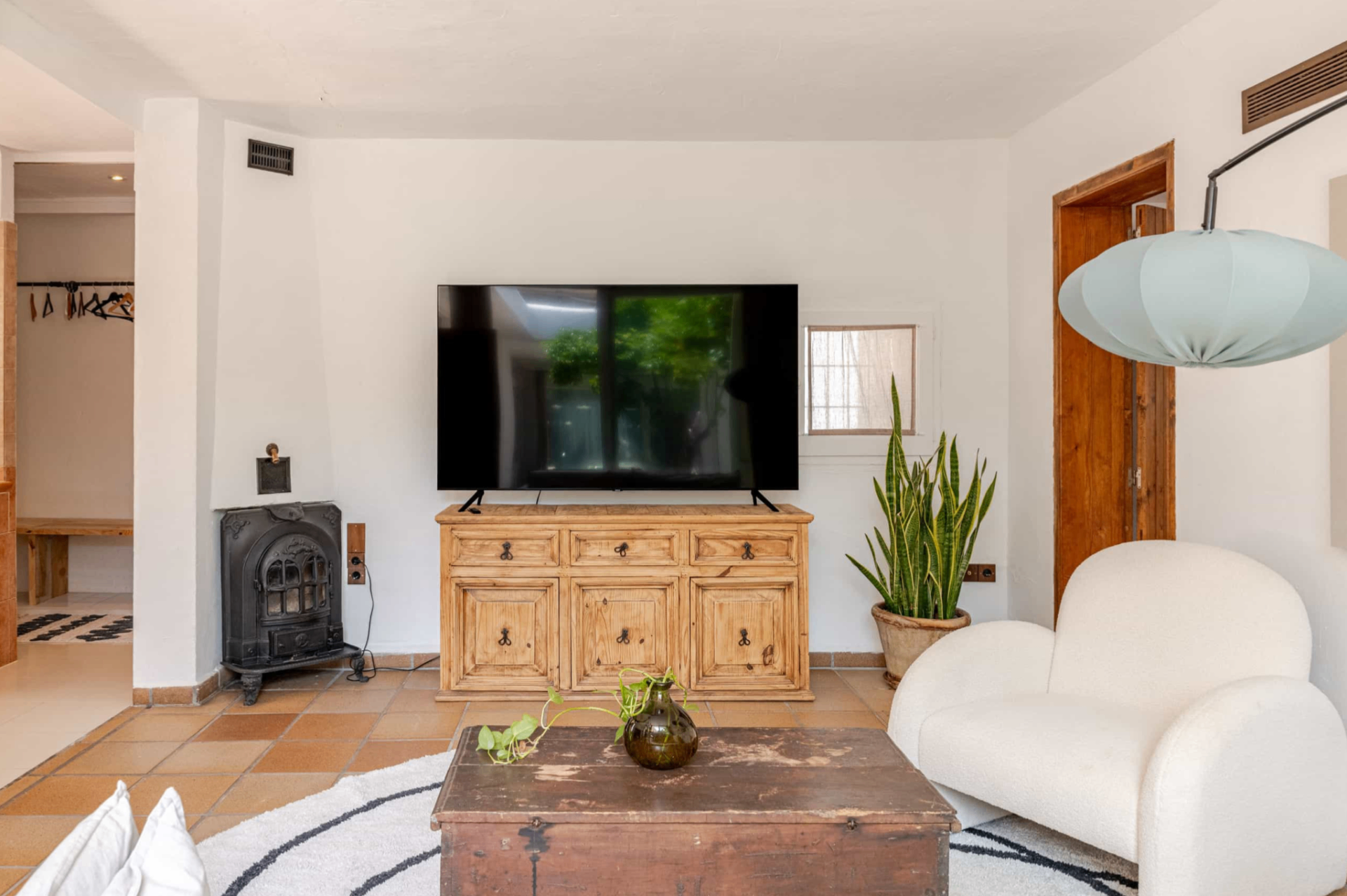 Private bedroom sitting area