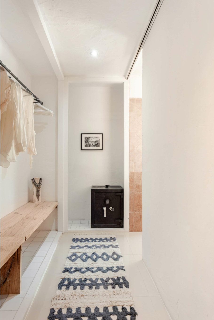 Walk-in wardrobe with safe